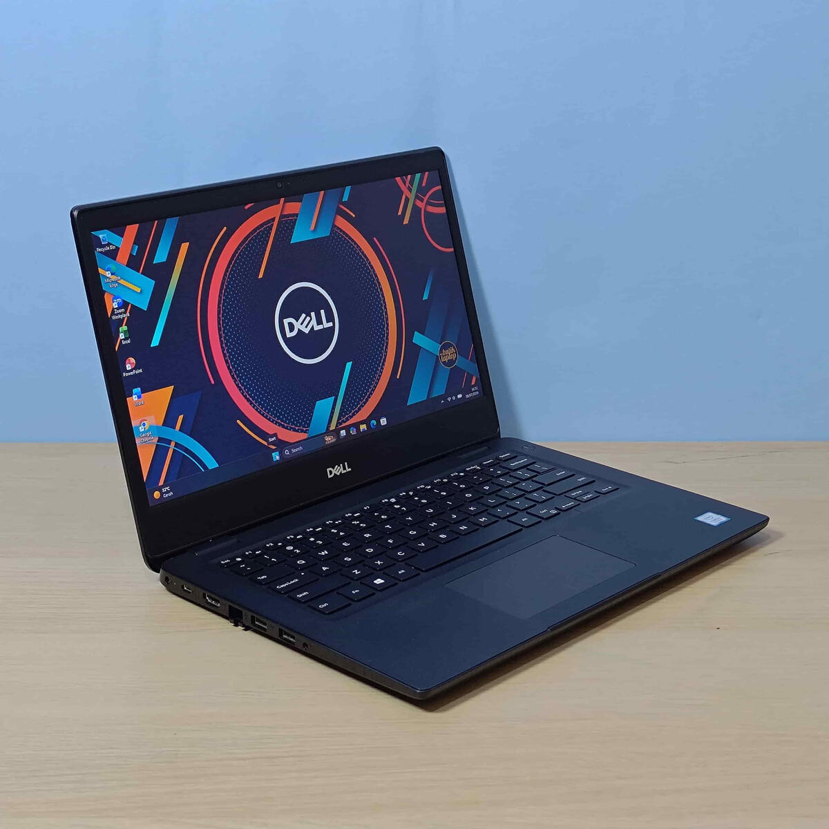 Dell Latitude 3400 Depan Kiri Dell Latitude 3400 Kiri Butik Laptop